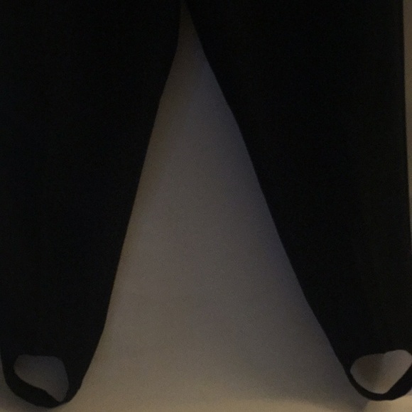 Lady’s stirrups pants - Picture 2 of 3